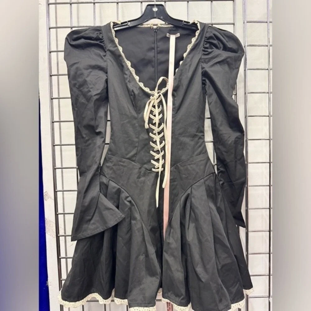 House of CB LARISA Black & Cream Pleated Mini Dress SIZE XSMALL‎ - Picture 2 of 9